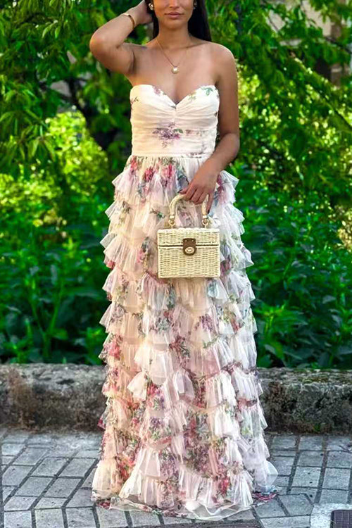 Vestido maxi sin tirantes con estampado floral y volantes en capas