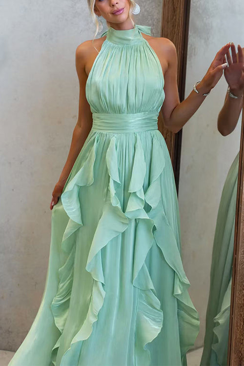 Vestido maxi de cuello halter con cintura entallada y volantes