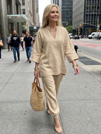 Georgina | Conjunto de Túnica con Escote en V y Pantalón Fruncido