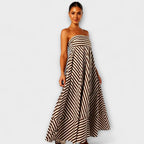 Vestido maxi Nocturnal Charm con volantes