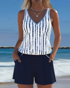 Mia™ | Traje de baño de dos piezas casual con estampado, escote en V y bolsillos