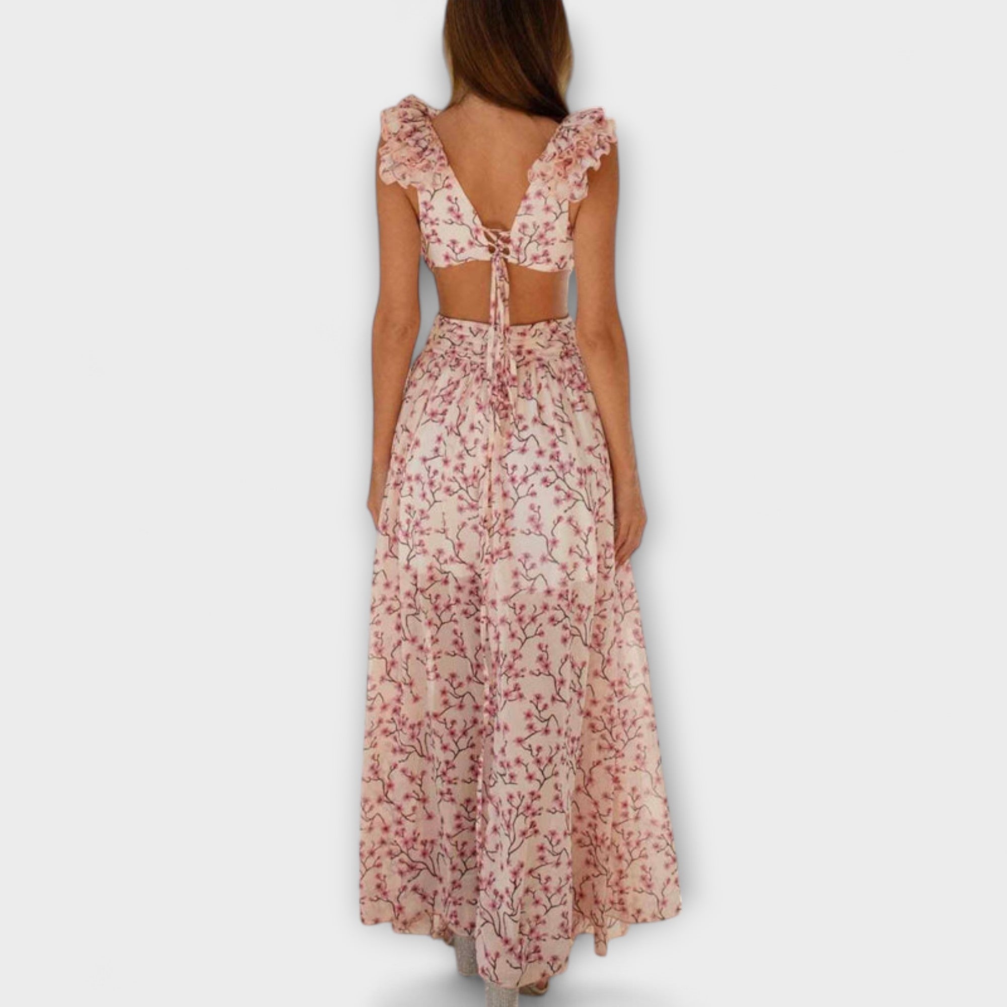 Elin - Vestido maxi con volantes y recortes