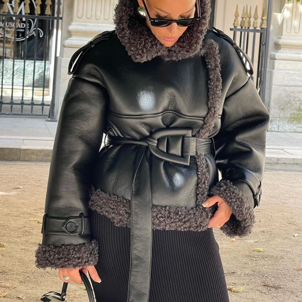 Noelia |  Abrigo de lujo de cuero y lana de cordero con diseño patchwork