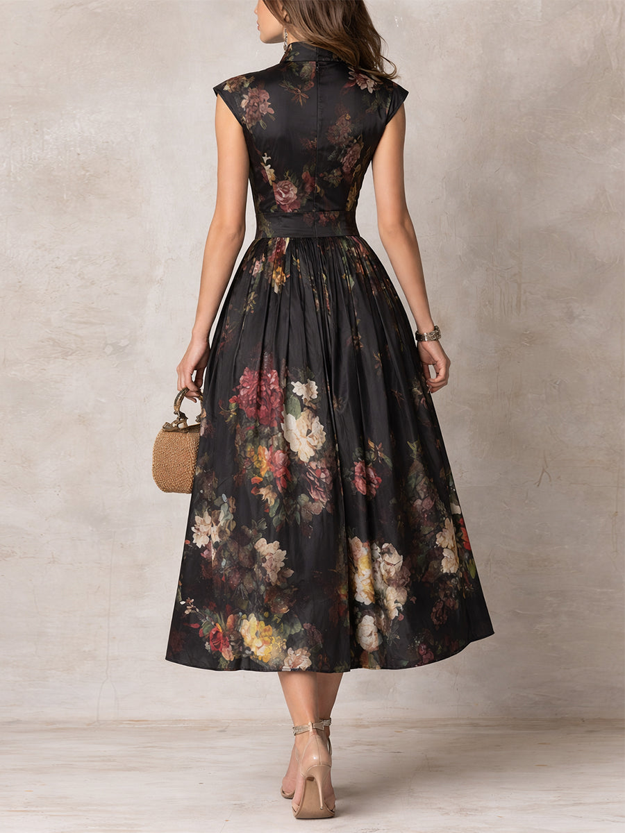 Violeta - Vestido midi negro de satén plisado con estampado floral y escote en V
