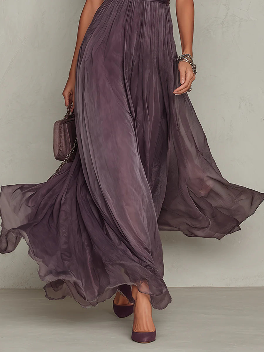 Fabiola | Elegante vestido largo de gasa morada con aberturas