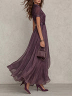 Fabiola | Elegante vestido largo de gasa morada con aberturas