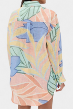 Lumina Conjunto Tropical con Camisa Holgada y Shorts de Cintura Alta