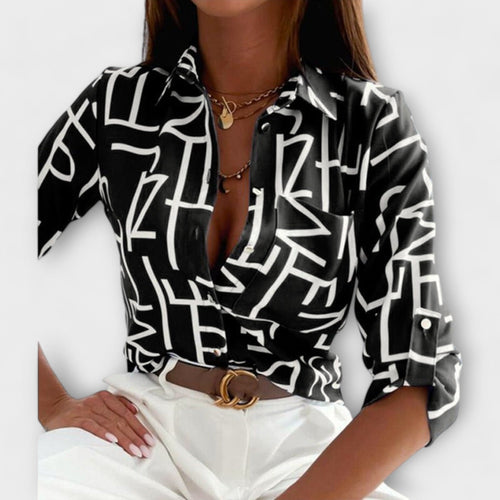 Blusa con cuello clásico